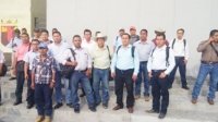 Habitantes de Simojovel piden cumplimiento de obra pública