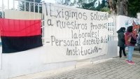 Paro laboral de maestros de la Normal Experimental en San Cristóbal
