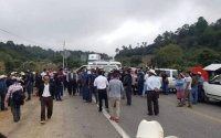 Pobladores de Teopisca advierten nuevos bloqueos carreteros, en contra de Luis Valdéz