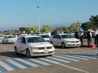 Taxistas del Aeropuerto Ángel Albino Corzo bloquean para denunciar competencia desleal 