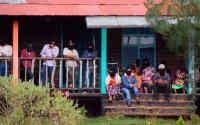 Zapatistas se reúnen a puerta cerrada en Oventic   