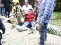 Dos fallecidos y varios heridos, al colapsar palapa de la iglesia de Tapachula