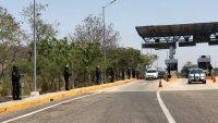 12 detenidos en el desalojo de la carretera de cuota SCLC-Tuxtla