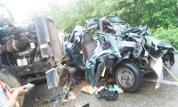 Tráiler destroza a camioneta en Chiapas, hay 7 muertos