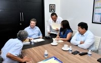 Se reúne Ismael Brito con abogados del municipio de Acapetahua