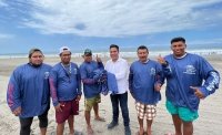 Gestiona Eduardo Ramírez apoyo a Salvavidas de Puerto Arista