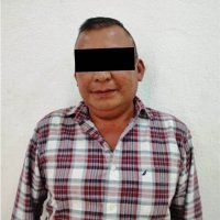 FGE aprehende a una persona por presunto  Ejercicio Ilegal del Servicio Público, Peculado y Asociación Delictuosa en Pichucalco