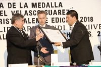 Entrega Ayuntamiento de SCLC medalla al Mérito Sancristobalense “Doctor Manuel Velasco Suárez” a Monseñor Felipe Arizmendi