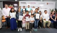 Reconoce Rutilio Escandón a ganadores del XXI Concurso Estatal del Ámbar 2019
