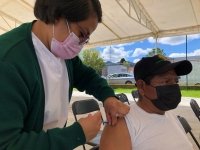 Continúa semana de primera dosis de vacuna Pfizer en SCLC a mayores de 18 años
