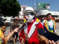 Payasos de Tuxtla denuncian exclusión y privación de empleo por autoridades locales