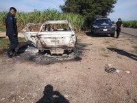 3 vehículos incendiados en Venustiano Carranza