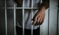 Rejas no los paran: 50% de bandas en México operan en cárcel