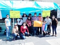 Iniciaron huelga de hambre 12 maestros
