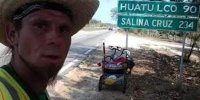 10 meses después, restos del ciclista polaco asesinado en Chiapas vuelven a su país