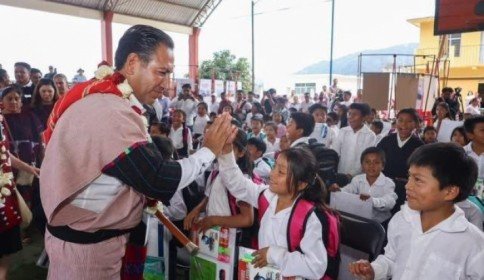 ¡Del olvido a la prosperidad! en Chalchihuitán: Eduardo Ramírez