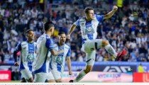 Pachuca rescata el 1-0 contra Pumas, con diez jugadores y Valencia lesionado