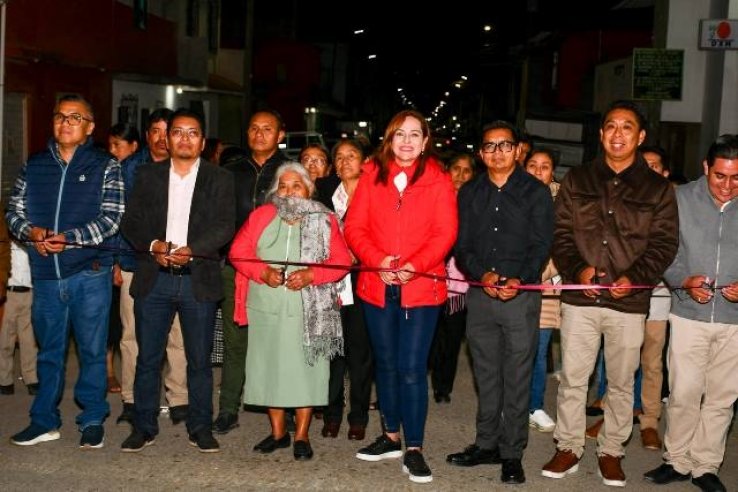 Inauguran nuevo alumbrado p&uacute;blico en Nueva Palestina para fortalecer la seguridad y bienestar de los vecinos