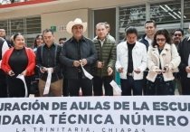 Con obras educativas y caminos, Eduardo Ram&iacute;rez fortalece el desarrollo de la Meseta Comiteca Tojolabal