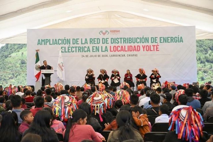 Eduardo Ram&iacute;rez fortalece el bienestar de las familias de Larr&aacute;inzar con obras y apoyos