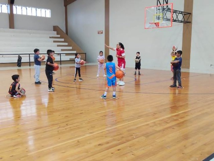 Escenario Deportivo / Juan de la Cruz