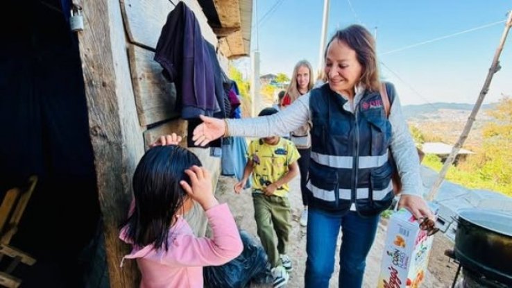 Presidenta Honoraria del DIF Municipal de SCLC supervisa construcci&oacute;n de vivienda y constata bienestar de ni&ntilde;as y ni&ntilde;os