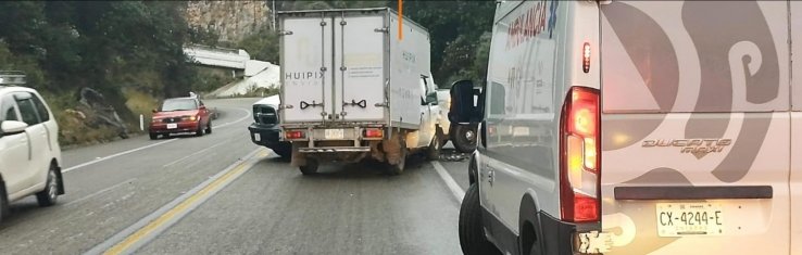 Atiende Protecci&oacute;n Civil Municipal accidente automovil&iacute;stico en la carretera de cuota San Crist&oacute;bal&ndash;Chiapa de Corzo