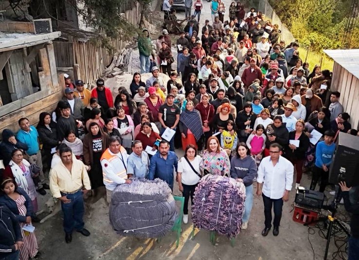 Gobierno Municipal lleva apoyo invernal a familias de San Jos&eacute; Buenavista Oriente