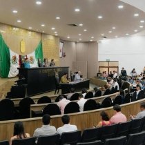 UTOP&Iacute;A / JAVIER FIGUEROA:  Madres en resistencia denuncian exclusi&oacute;n en el Congreso del Estado