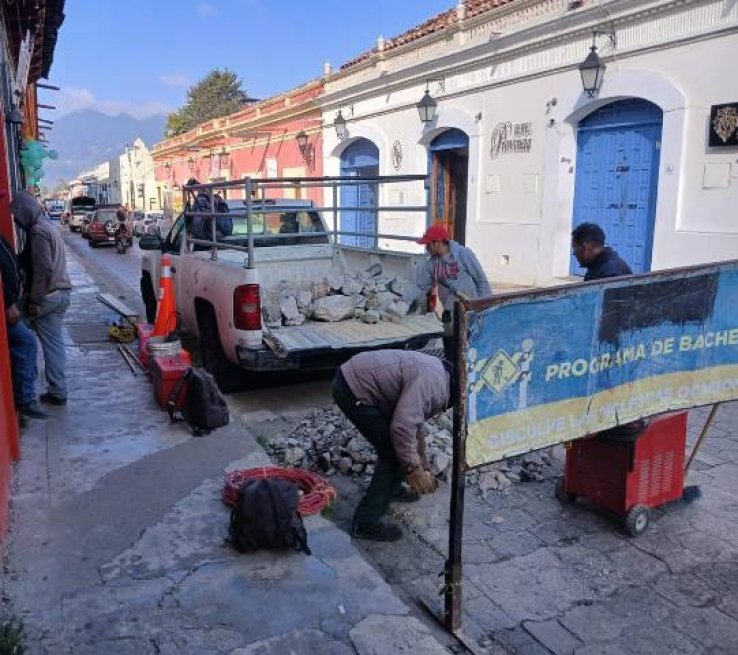 Refuerzan mantenimiento urbano en la zona centro de San Crist&oacute;bal