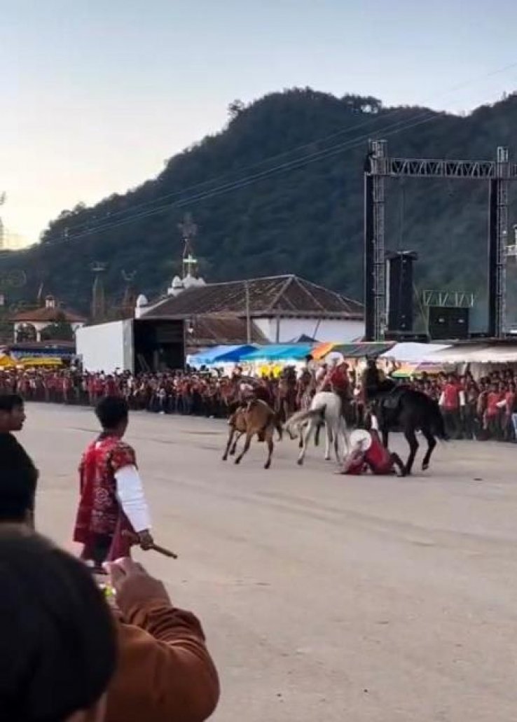 Zinacant&aacute;n lleno de colorido y tradici&oacute;n por la feria en honor a San Sebasti&aacute;n Mart&iacute;r